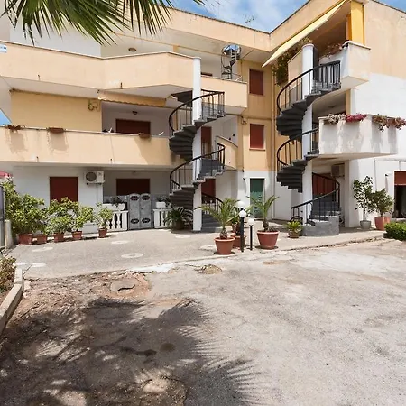 Casetta Le Dune بيت للعطل
